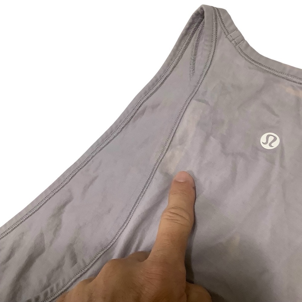 Lululemon Show Your Edge Muscle Tank Sz 4 Lilac Grey Flaw - Picture 7 of 9